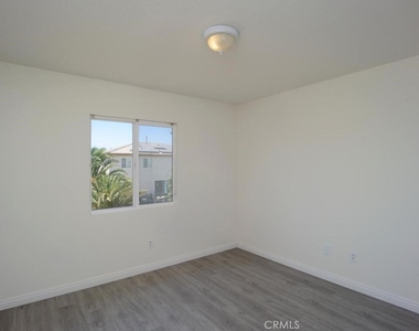 15246 Diamond Road - Photo Thumbnail 20