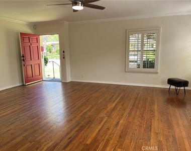 2440 Queensberry Road - Photo Thumbnail 8