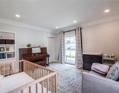 3254 Castera Avenue - Photo Thumbnail 27