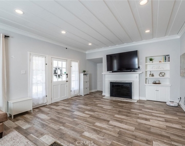 3254 Castera Avenue - Photo Thumbnail 8