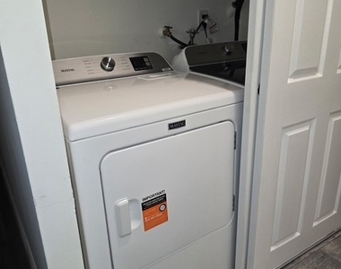 22509 Saticoy St. - Photo Thumbnail 16