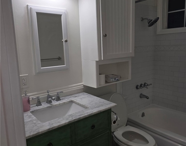 22509 Saticoy St. - Photo Thumbnail 18