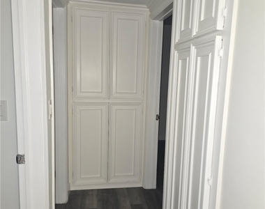 22509 Saticoy St. - Photo Thumbnail 6