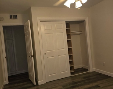 22509 Saticoy St. - Photo Thumbnail 14