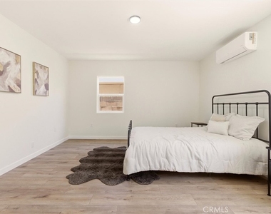 2151 Euclid Avenue - Photo Thumbnail 22
