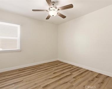 2151 Euclid Avenue - Photo Thumbnail 8