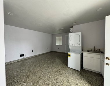 16818 E Masline Street - Photo Thumbnail 2