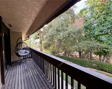 618 Briarwood Lane - Photo Thumbnail 9