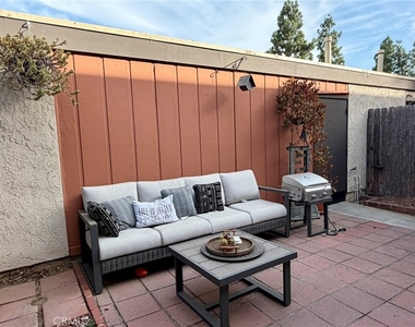 618 Briarwood Lane - Photo Thumbnail 15