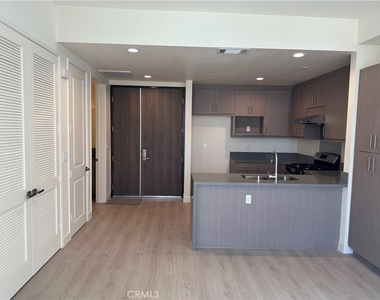 168 Monterey Street - Photo Thumbnail 6