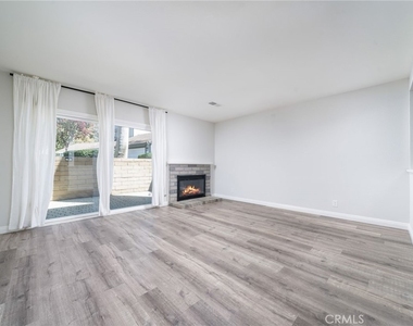 850 Tucson Court - Photo Thumbnail 6