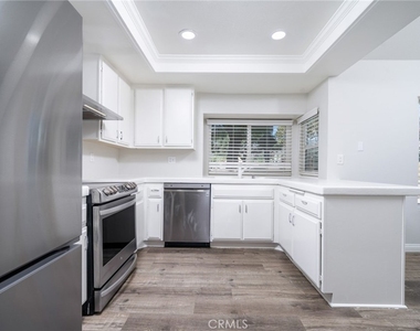 850 Tucson Court - Photo Thumbnail 8