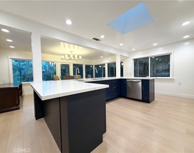 28 W Sycamore Avenue - Photo Thumbnail 11