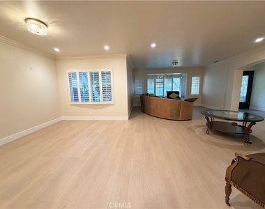 28 W Sycamore Avenue - Photo Thumbnail 5