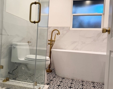 28 W Sycamore Avenue - Photo Thumbnail 16