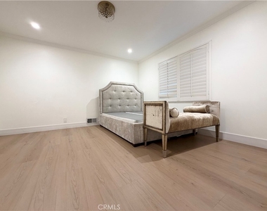 28 W Sycamore Avenue - Photo Thumbnail 15