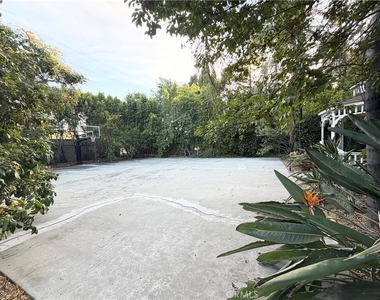 28 W Sycamore Avenue - Photo Thumbnail 31