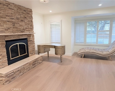 28 W Sycamore Avenue - Photo Thumbnail 24