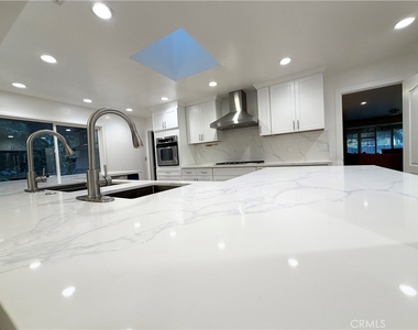28 W Sycamore Avenue - Photo Thumbnail 6