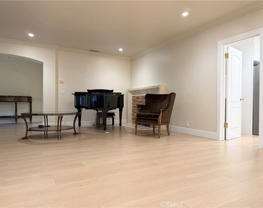 28 W Sycamore Avenue - Photo Thumbnail 4