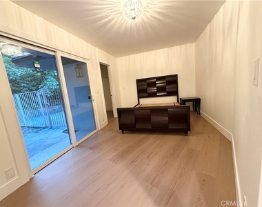 28 W Sycamore Avenue - Photo Thumbnail 25
