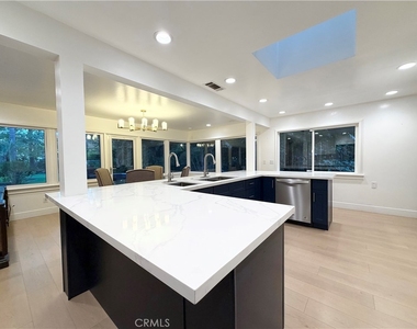 28 W Sycamore Avenue - Photo Thumbnail 9
