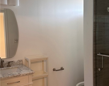 1119 Mayflower - Photo Thumbnail 14