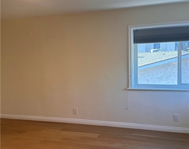 1119 Mayflower - Photo Thumbnail 12