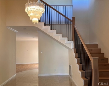 1119 Mayflower - Photo Thumbnail 1