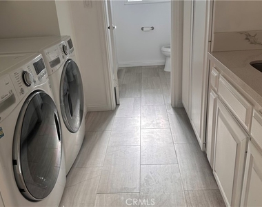 1119 Mayflower - Photo Thumbnail 15