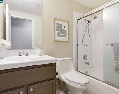 3279 Mount Diablo Ct - Photo Thumbnail 11