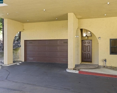 3279 Mount Diablo Ct - Photo Thumbnail 15