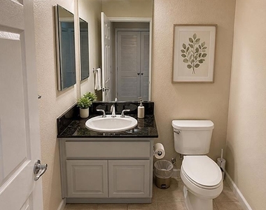 3420 Finnian Way - Photo Thumbnail 14