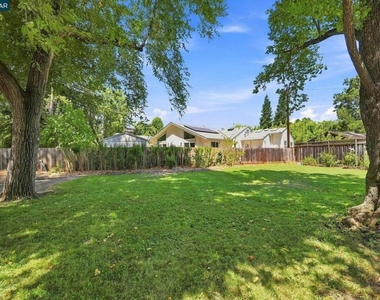 517 Shelly Dr - Photo Thumbnail 19