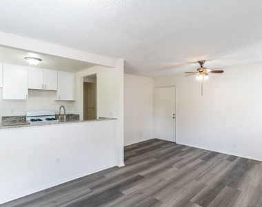 3210 Chapman Street - Photo Thumbnail 2