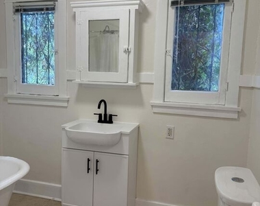 1665 Golden Gate Avenue - Photo Thumbnail 12