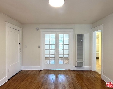 1665 Golden Gate Avenue - Photo Thumbnail 4