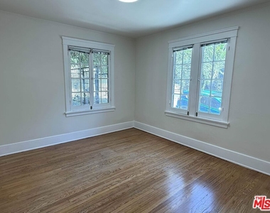 1665 Golden Gate Avenue - Photo Thumbnail 7