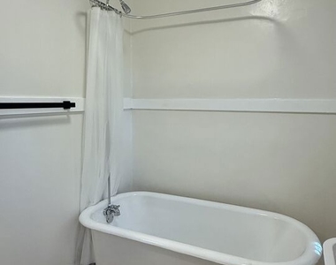 1665 Golden Gate Avenue - Photo Thumbnail 13