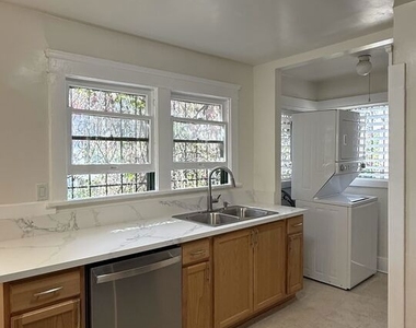 1665 Golden Gate Avenue - Photo Thumbnail 14