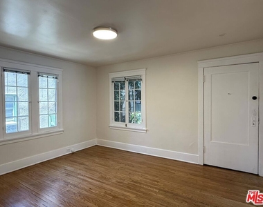 1665 Golden Gate Avenue - Photo Thumbnail 3