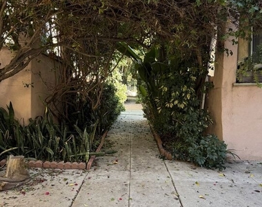 1665 Golden Gate Avenue - Photo Thumbnail 25