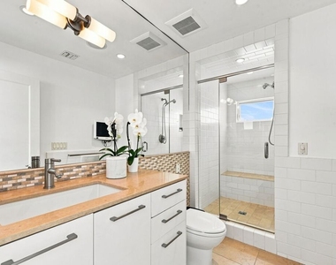 24742 Malibu Road - Photo Thumbnail 10