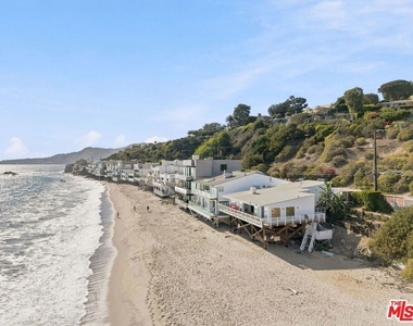 24742 Malibu Road - Photo Thumbnail 14