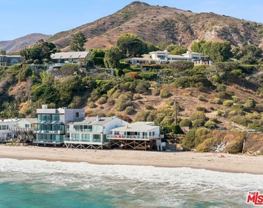 24742 Malibu Road - Photo Thumbnail 15