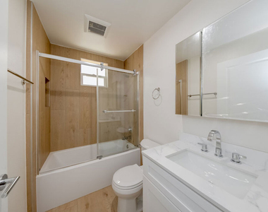 237 N Chicago Street - Photo Thumbnail 3