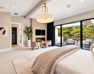 17401 Rancho Street - Photo Thumbnail 14