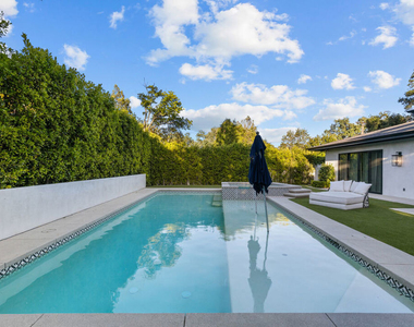 17401 Rancho Street - Photo Thumbnail 40