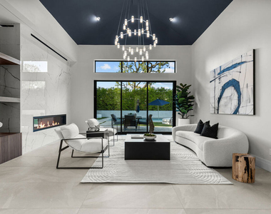17401 Rancho Street - Photo Thumbnail 10