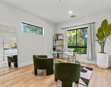 17401 Rancho Street - Photo Thumbnail 26